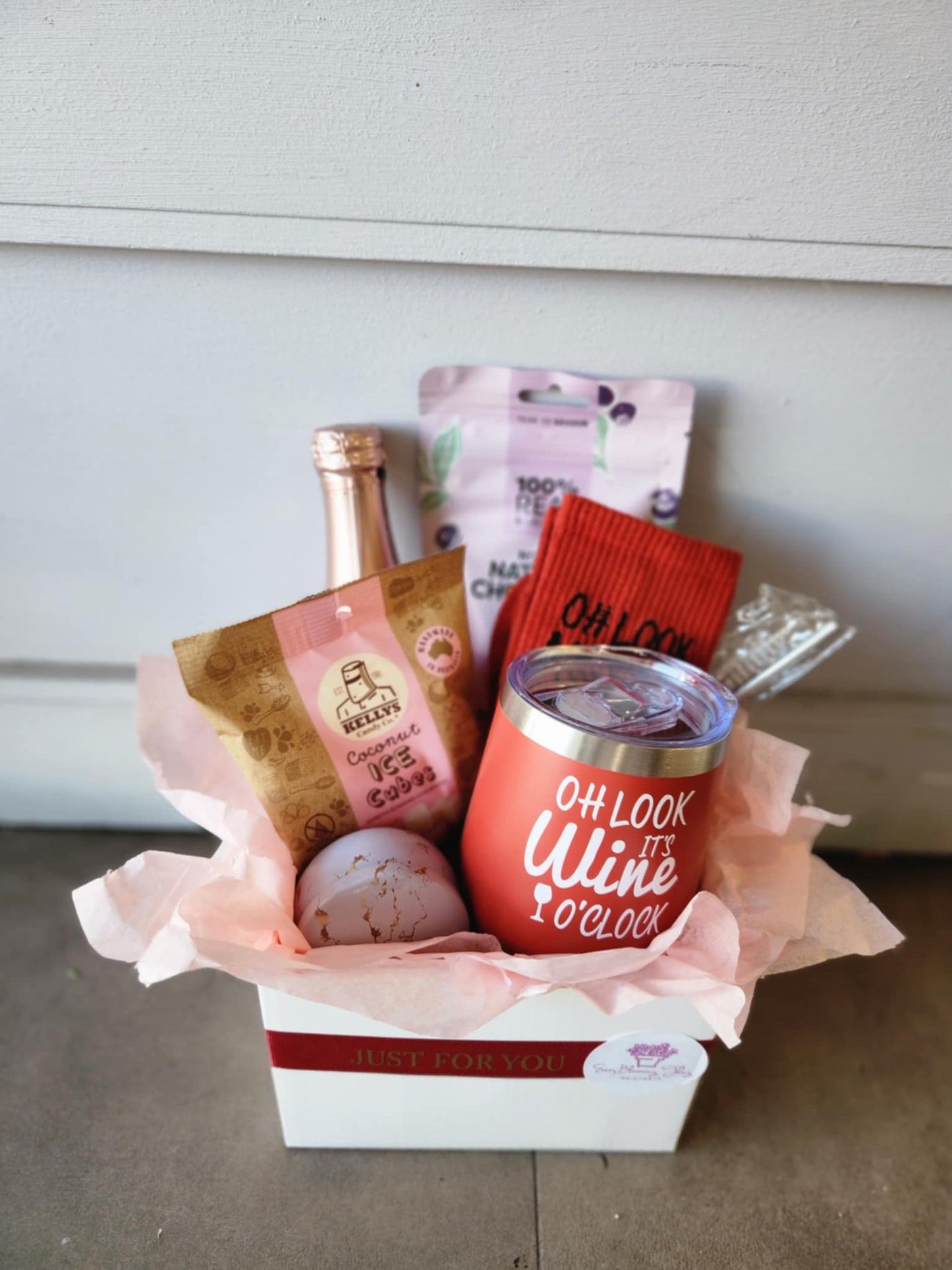 Sip, Snack & Snuggle – Mother’s Day Hamper